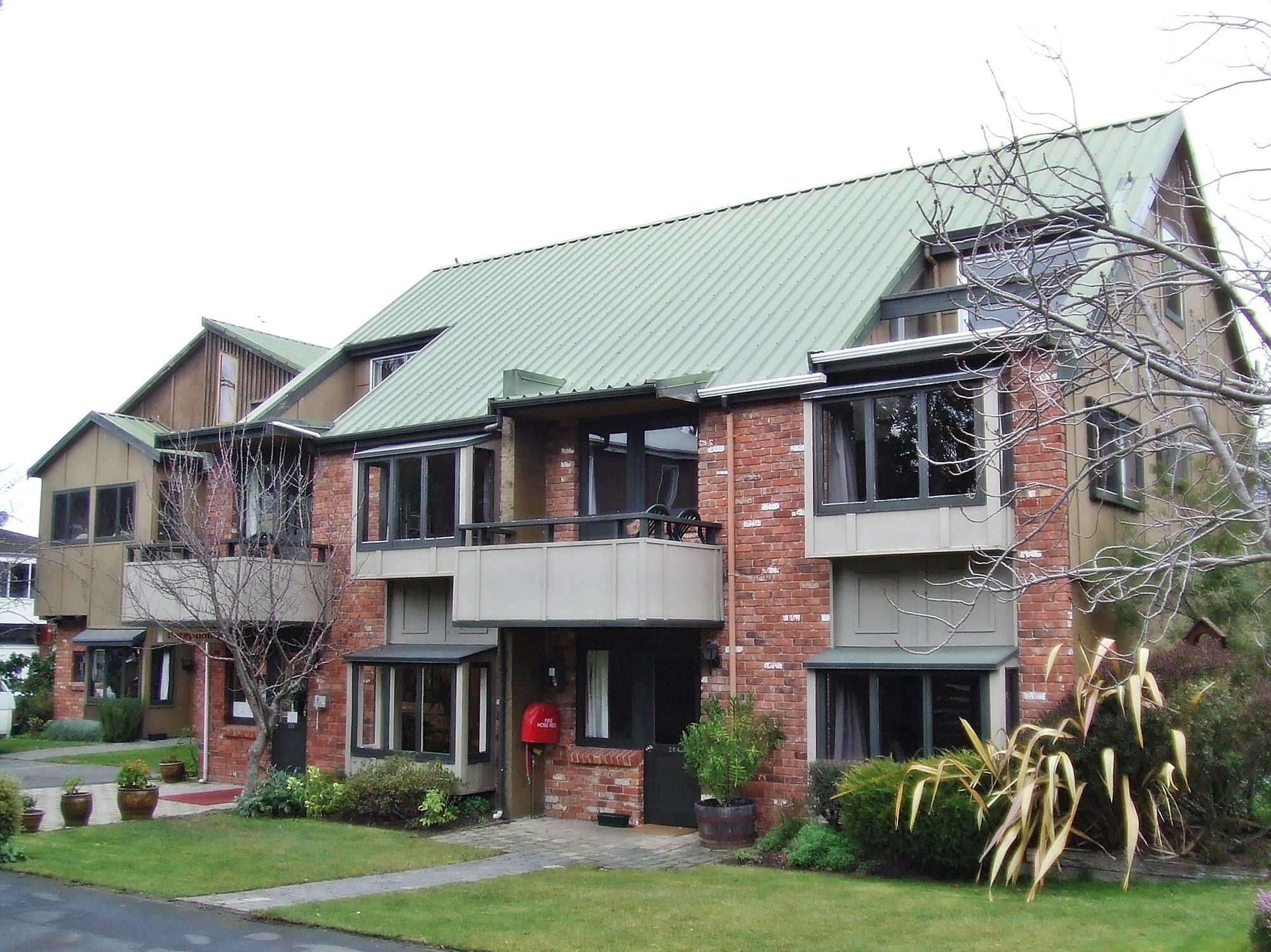 Woodlands Motels And Apartments Dunedin Exterior photo